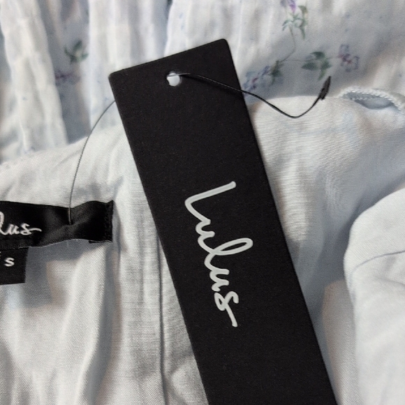 Lulus NWT Velia Floral Textured Flutter Sleeve Mini Dress - Picture 8 of 11